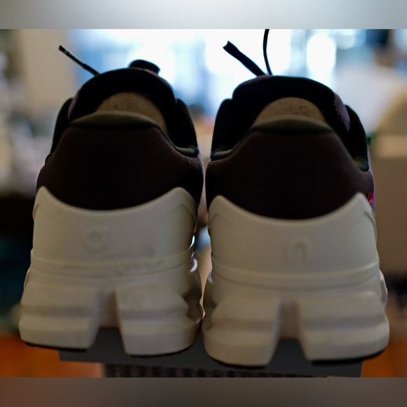 On Cloudflyer 4 (Men’s) - Picture 4 of 6